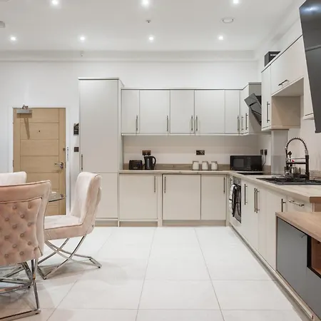 Bradford Luxury Bradford (West Yorkshire)